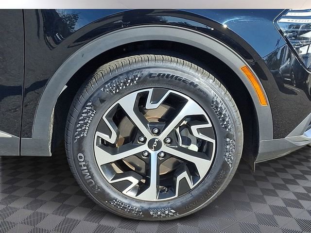 Certified 2025 Kia Sportage EX image 9