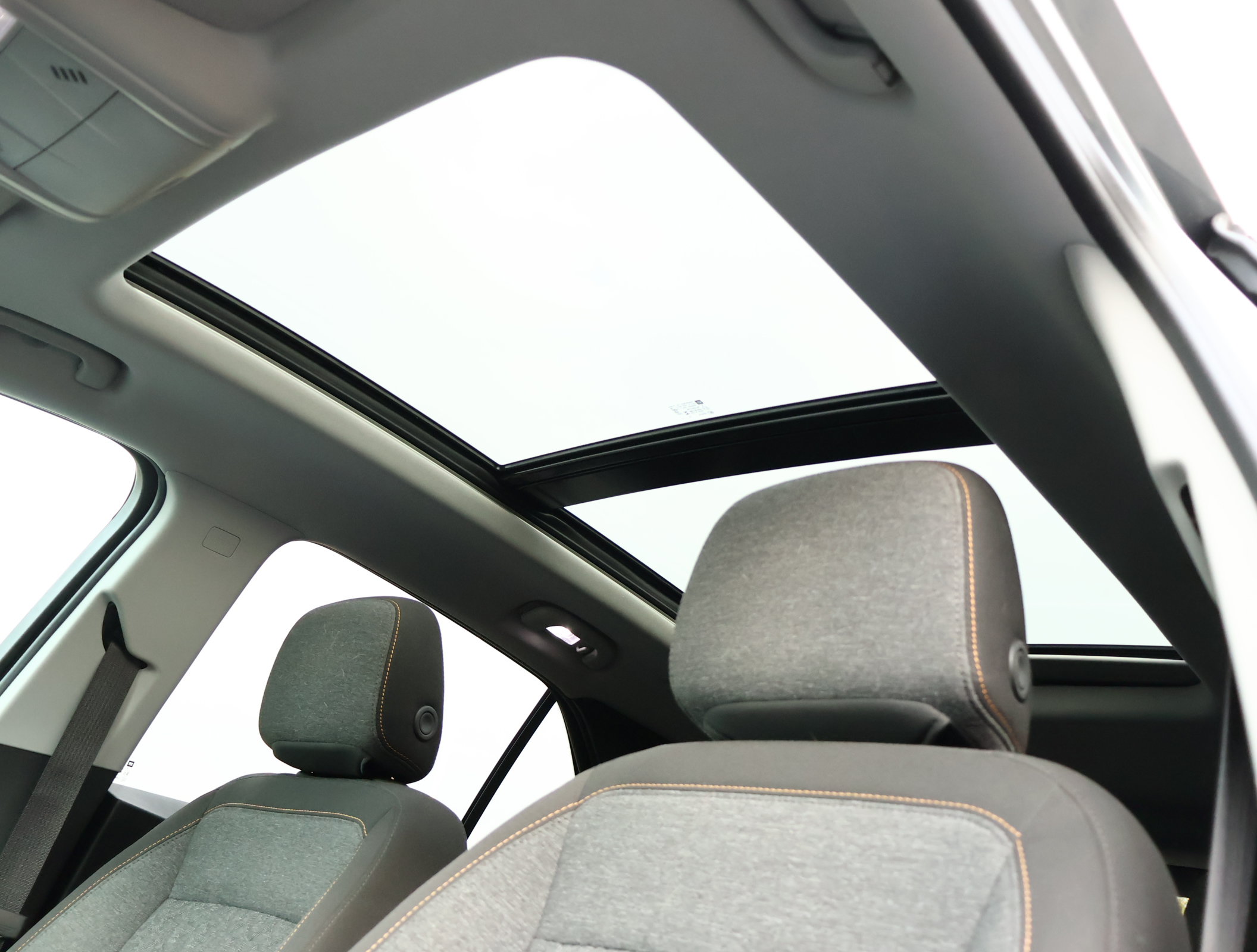 Used 2024 Chevrolet Equinox LT w/ LPO, Floor Liner Package FWD image 21