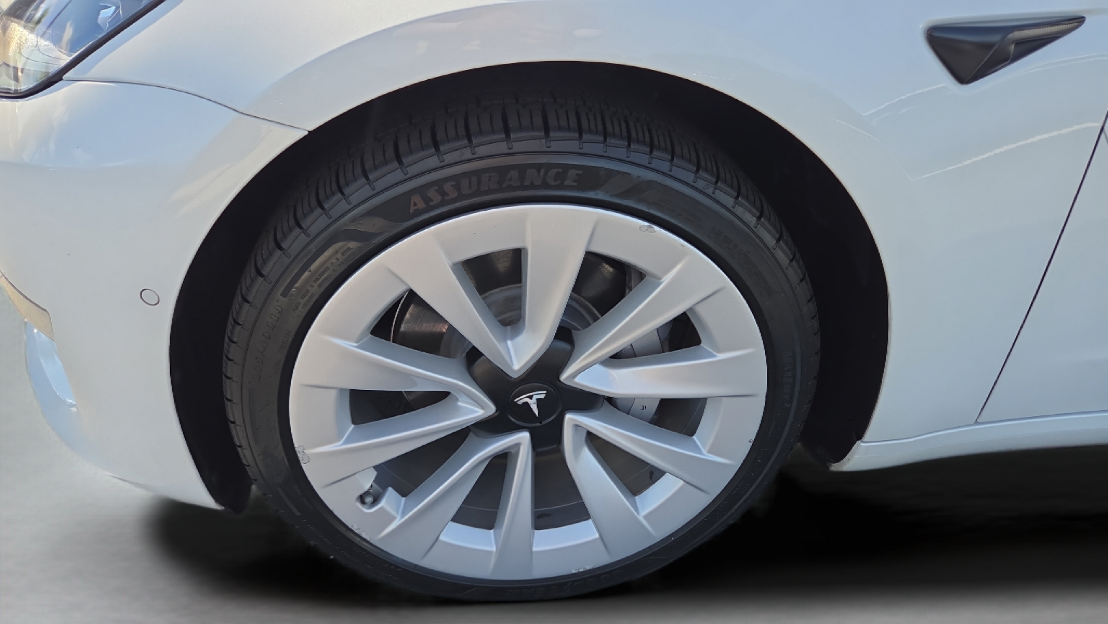 Used 2022 Tesla Model 3 Long Range AWD/4WD image 35