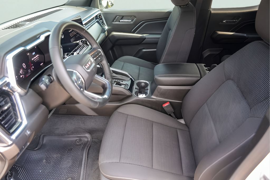 Used 2024 GMC Canyon Elevation w/ Convenience Package RWD image 12