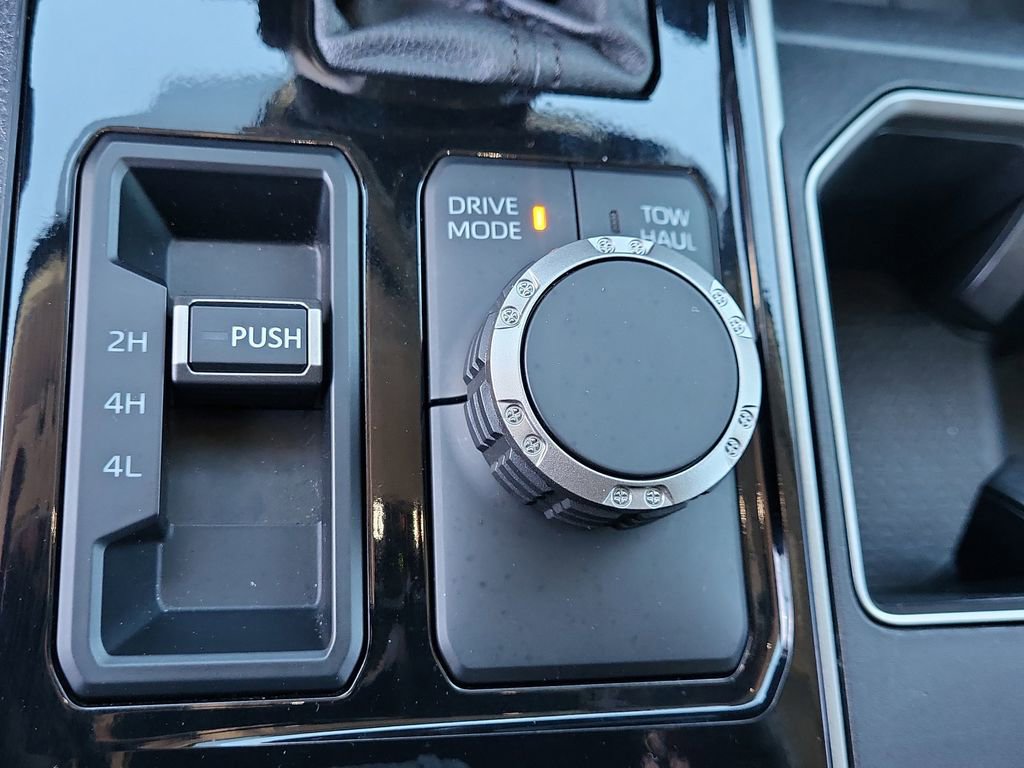 Used 2022 Toyota Tundra SR5 w/ SR5 Convenience Package image 21