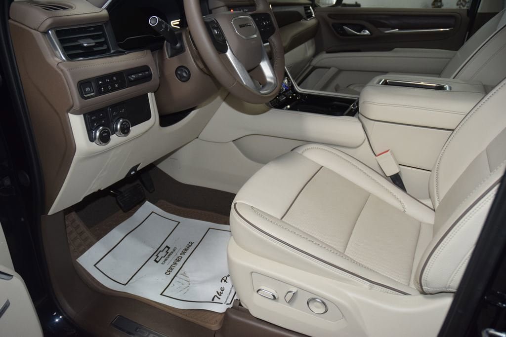 Used 2024 GMC Yukon Denali AWD/4WD image 41