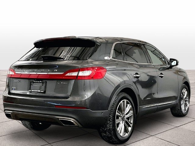 Used 2017 Lincoln MKX Reserve w/ Driver Assistance Package AWD/4WD image 11