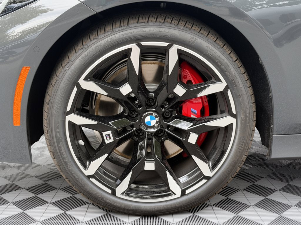 New 2026 BMW 330i xDrive Sedan w/ M Sport Package AWD/4WD image 13