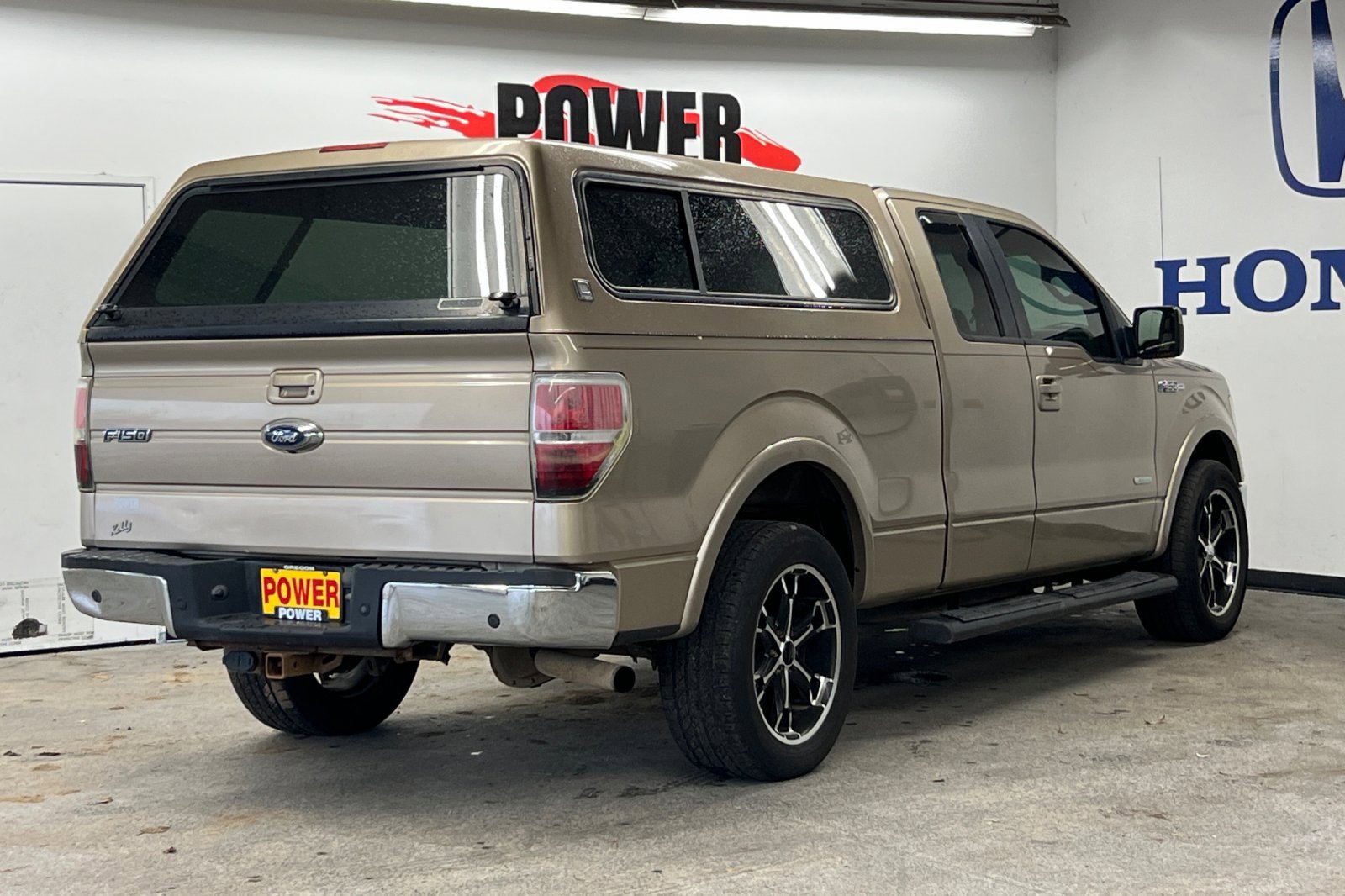Used 2013 Ford F150 Lariat w/ Mid Equipment Group image 3