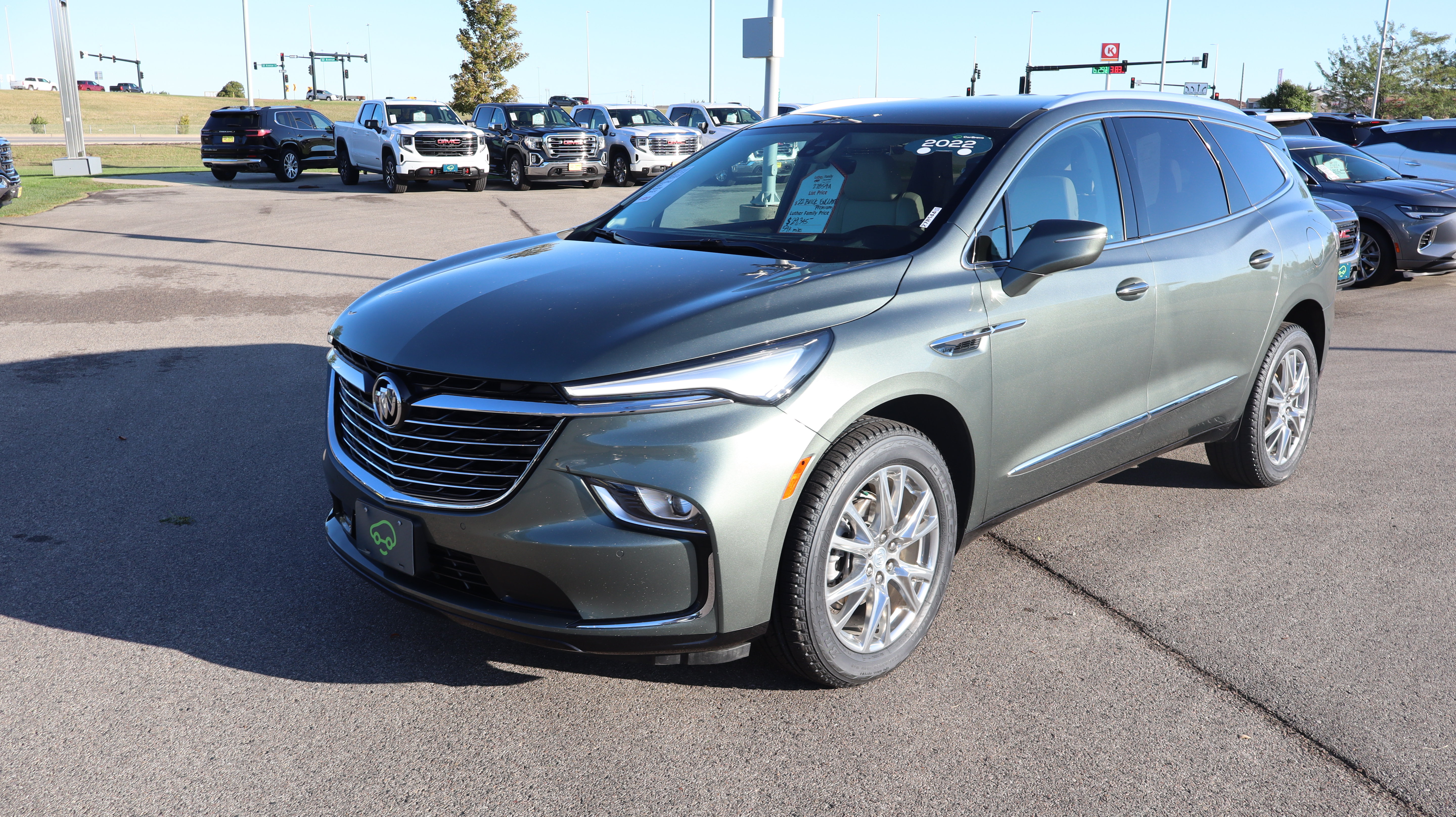 Certified 2022 Buick Enclave Premium w/ Surround and Sites Package AWD/4WD image 3