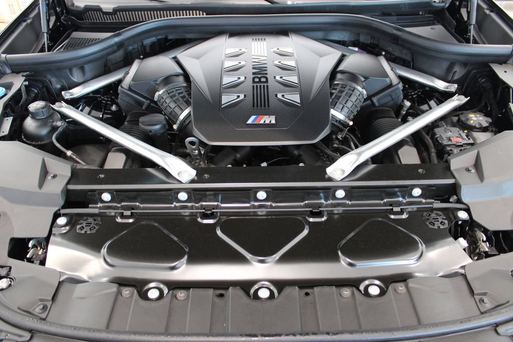 New 2026 BMW X5 M60i AWD/4WD image 8