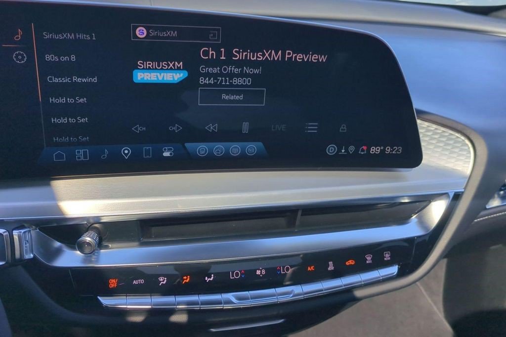 Certified 2026 Cadillac Lyriq Signature Sport AWD/4WD image 17