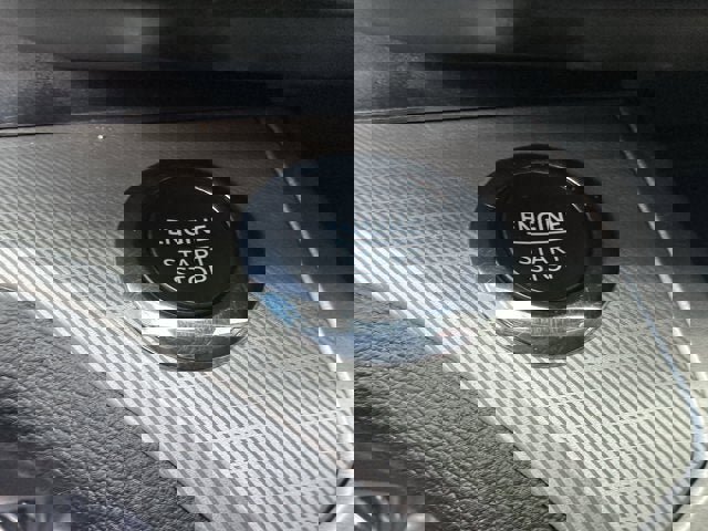 Used 2022 Ford Explorer XLT w/ Equipment Group 202A image 16