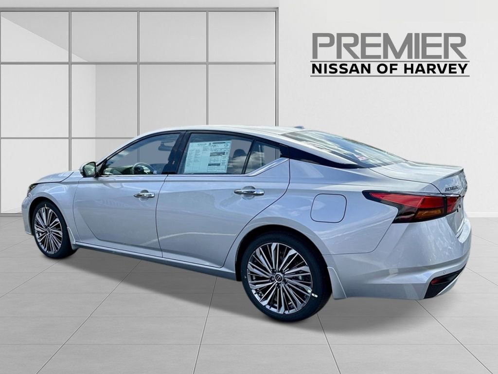 New 2025 Nissan Altima 2.5 SL image 3