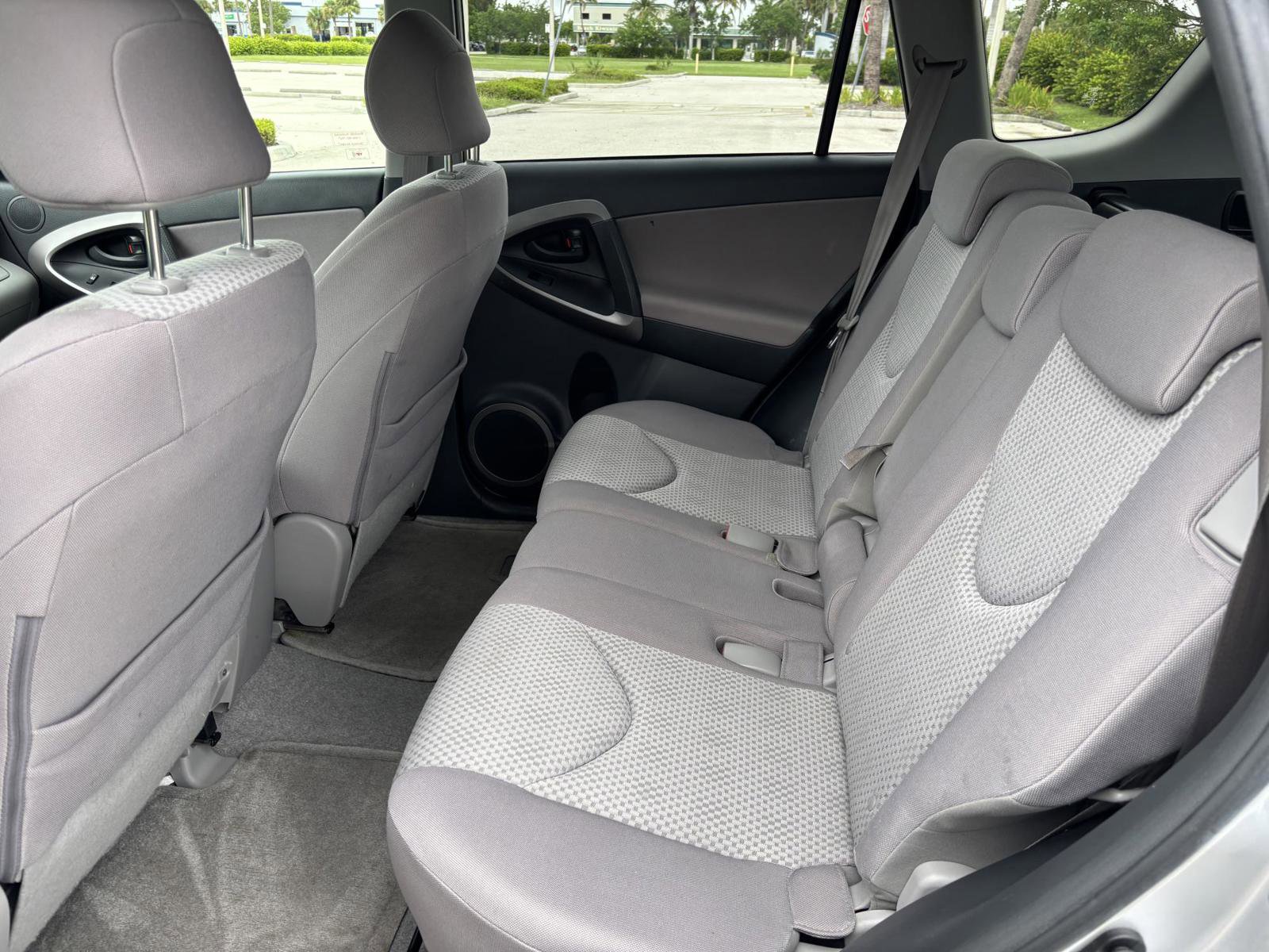 Used 2006 Toyota RAV4 2WD image 7