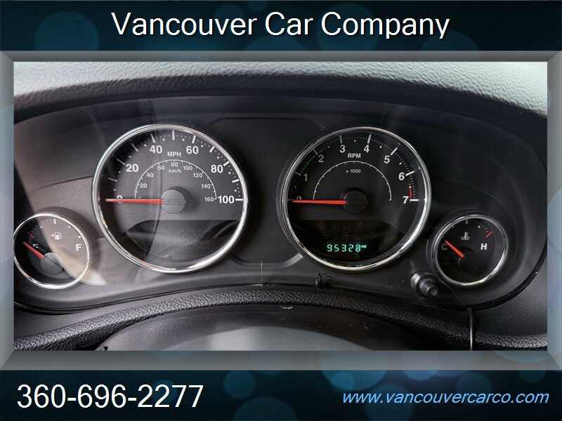 Used 2018 Jeep Wrangler Unlimited Sahara AWD/4WD image 21