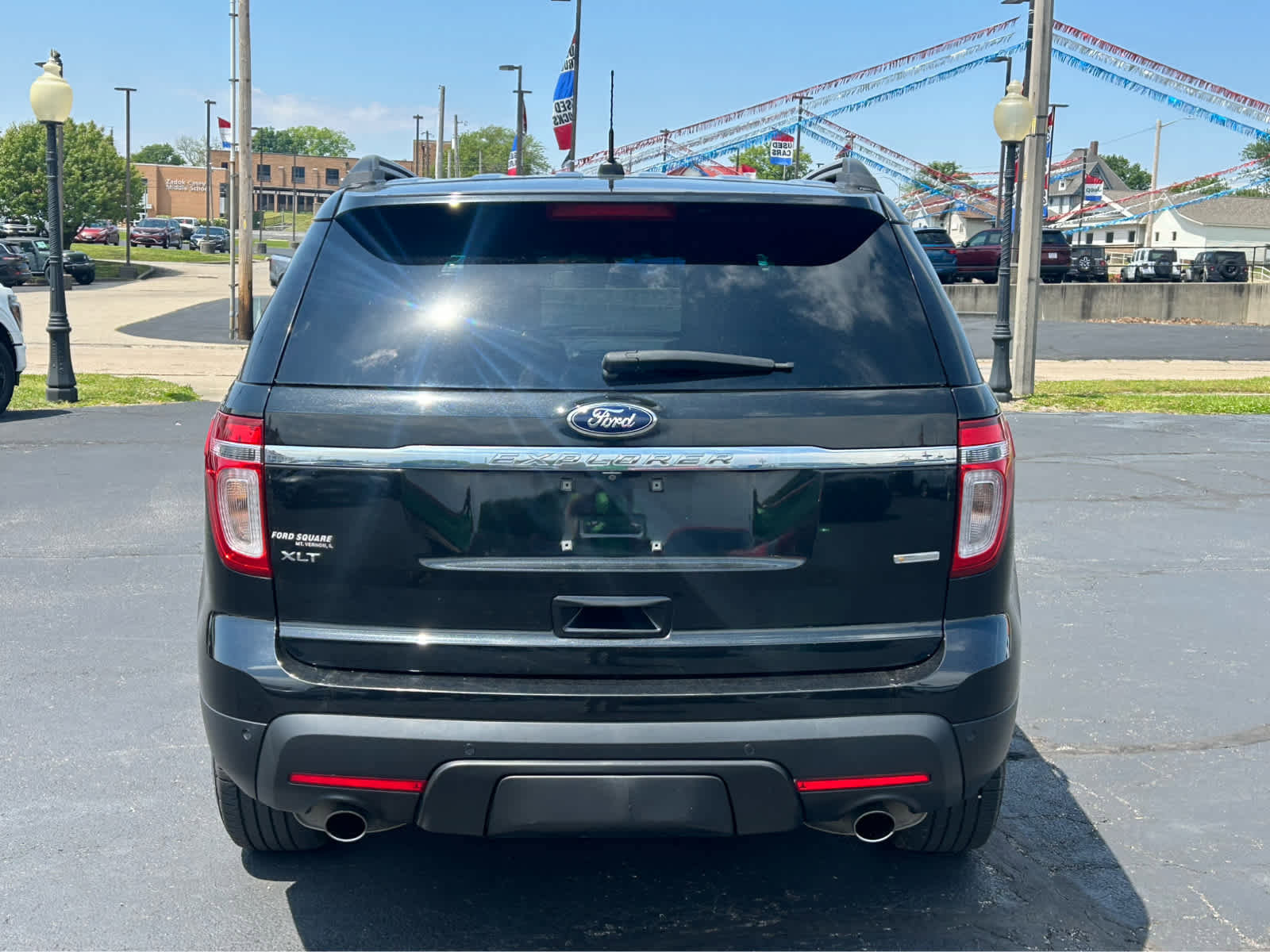 Used 2015 Ford Explorer XLT w/ Equipment Group 202A AWD/4WD image 5