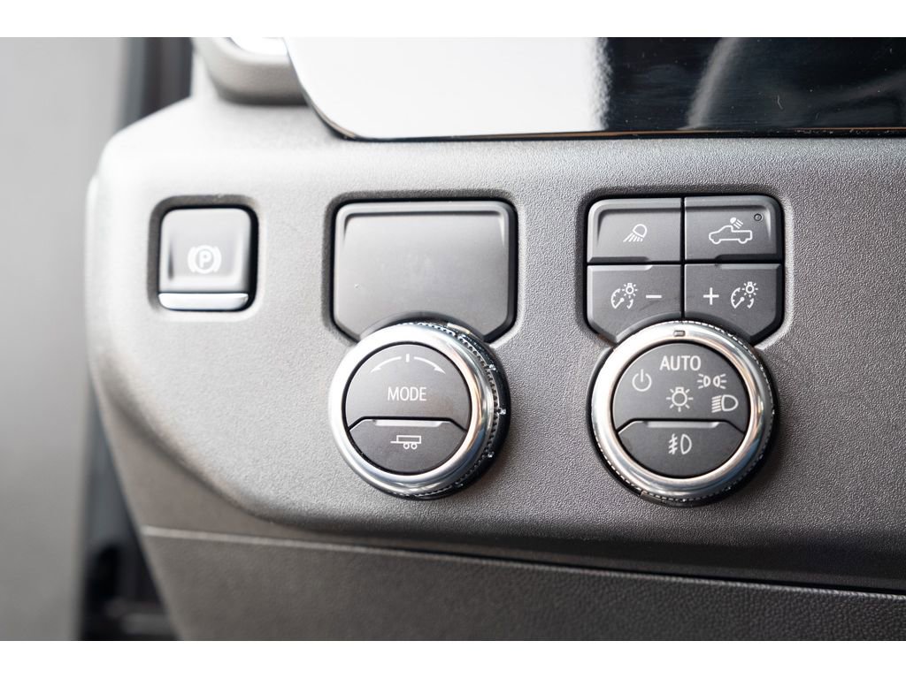 Used 2025 GMC Sierra 1500 SLT image 29