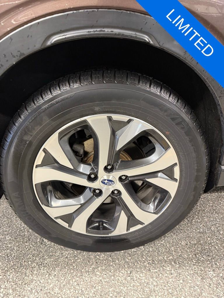 Used 2020 Subaru Outback Limited image 3
