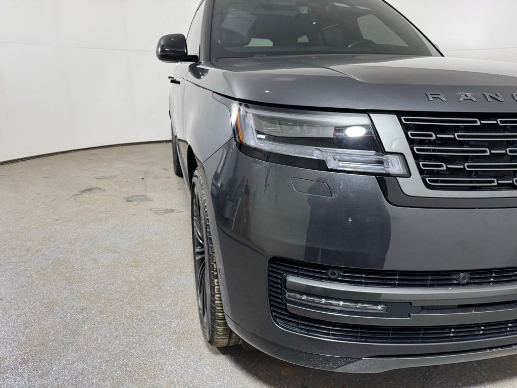 Used 2024 Land Rover Range Rover Autobiography AWD/4WD image 4