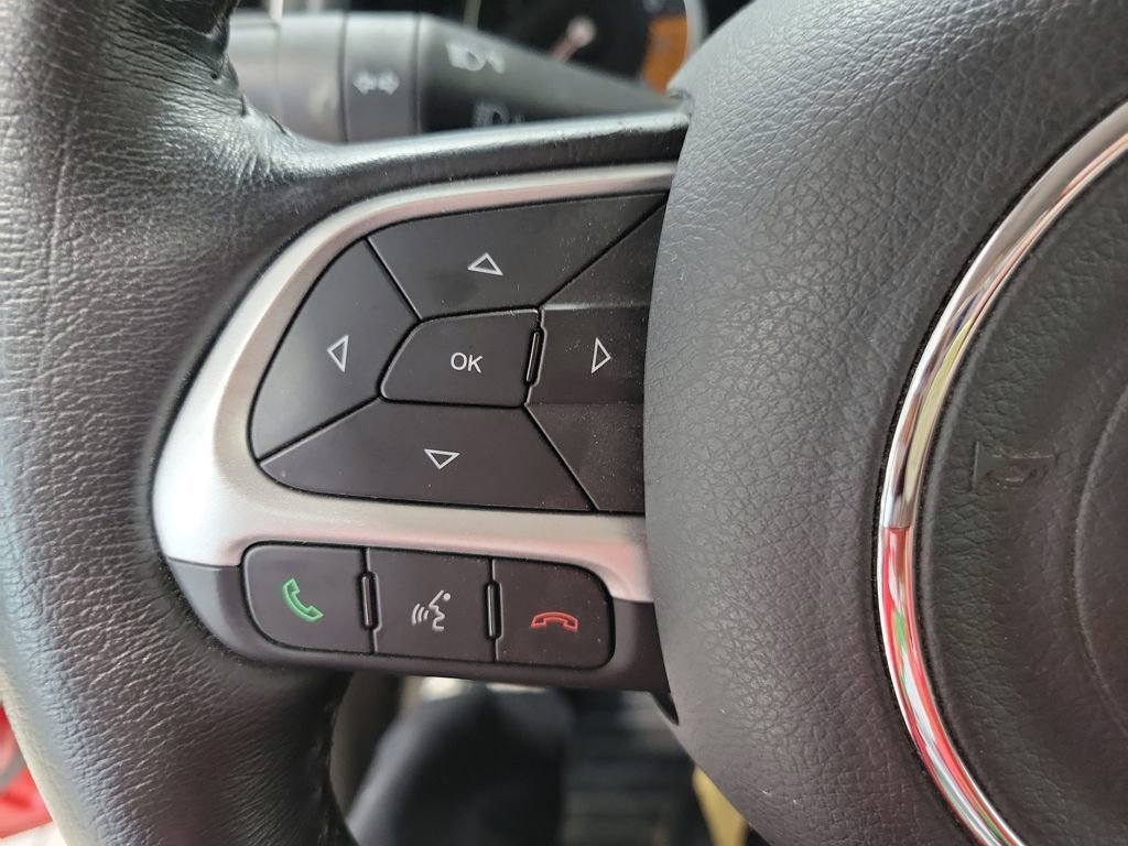 Used 2023 Jeep Renegade Limited w/ Limited Elite Group image 30