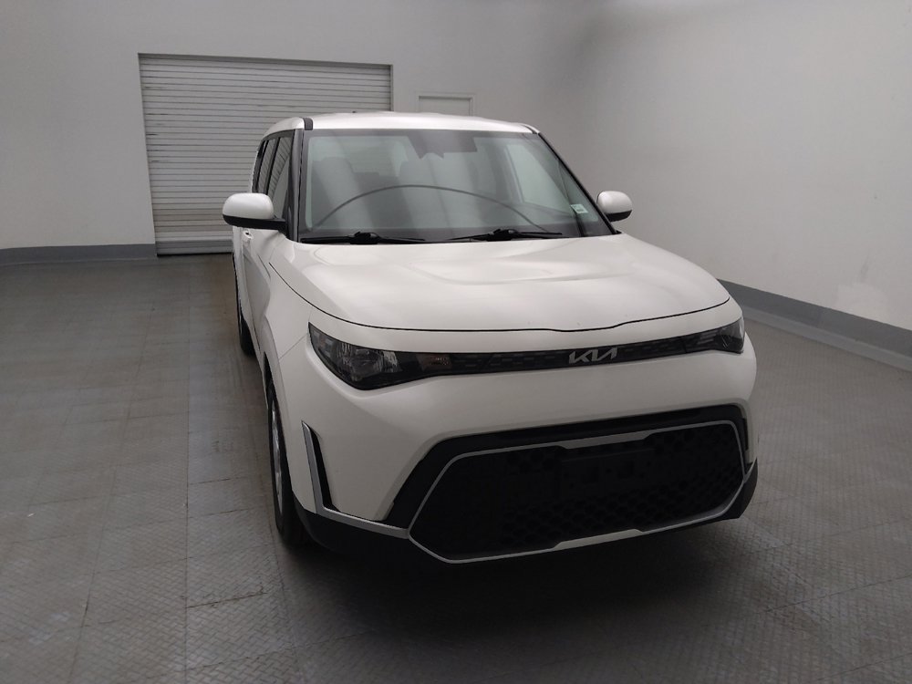 Used 2025 Kia Soul S FWD image 14