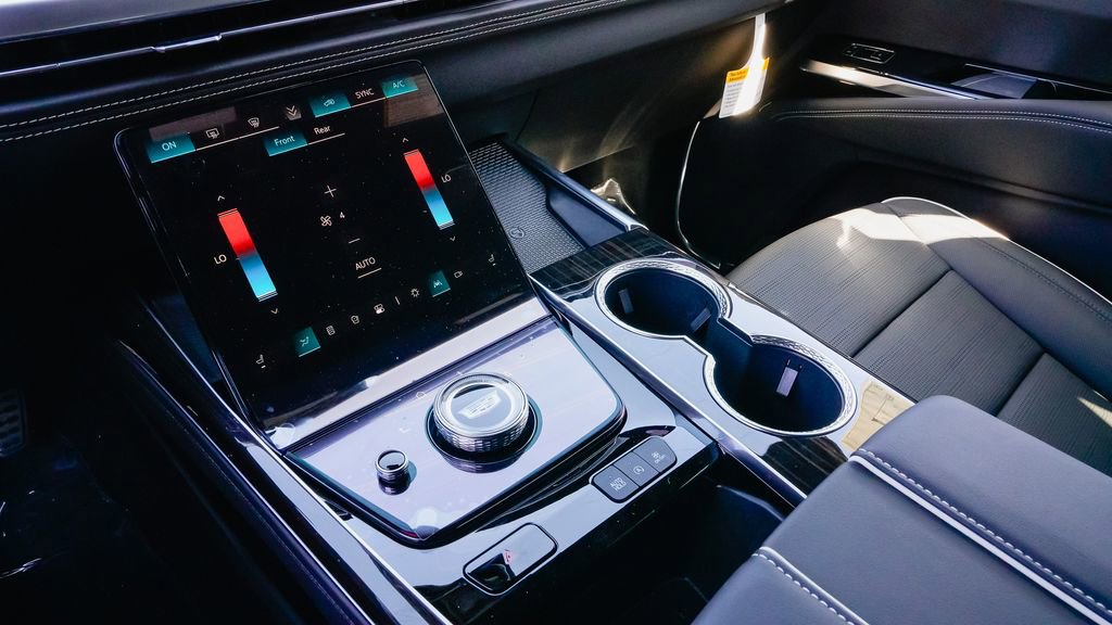 New 2026 Cadillac Escalade Luxury image 18