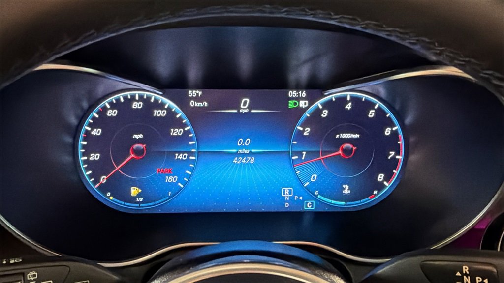 Used 2021 Mercedes-Benz GLC 300 4MATIC w/ AMG Line image 32