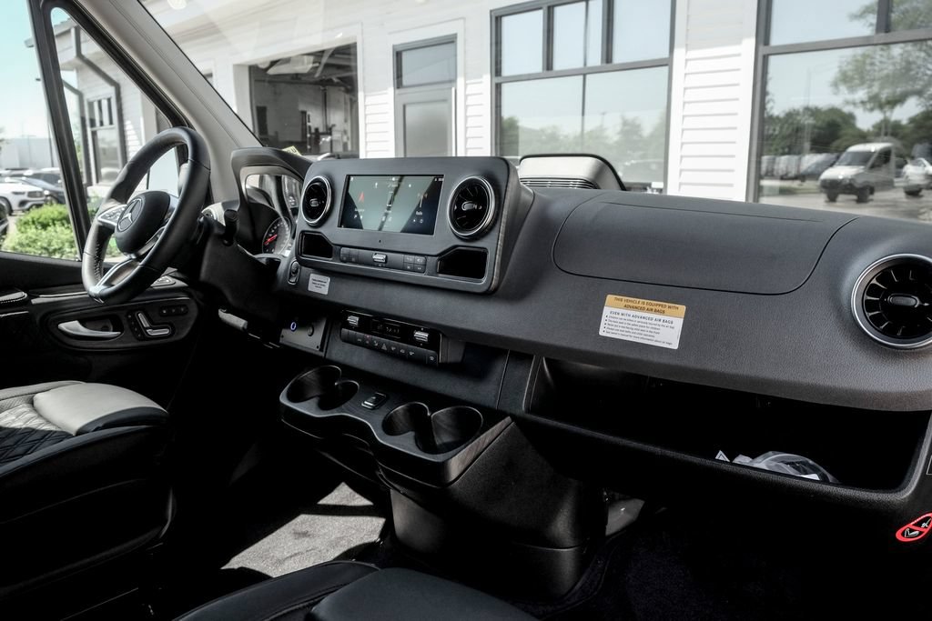New 2025 Mercedes-Benz Sprinter 3500 image 24