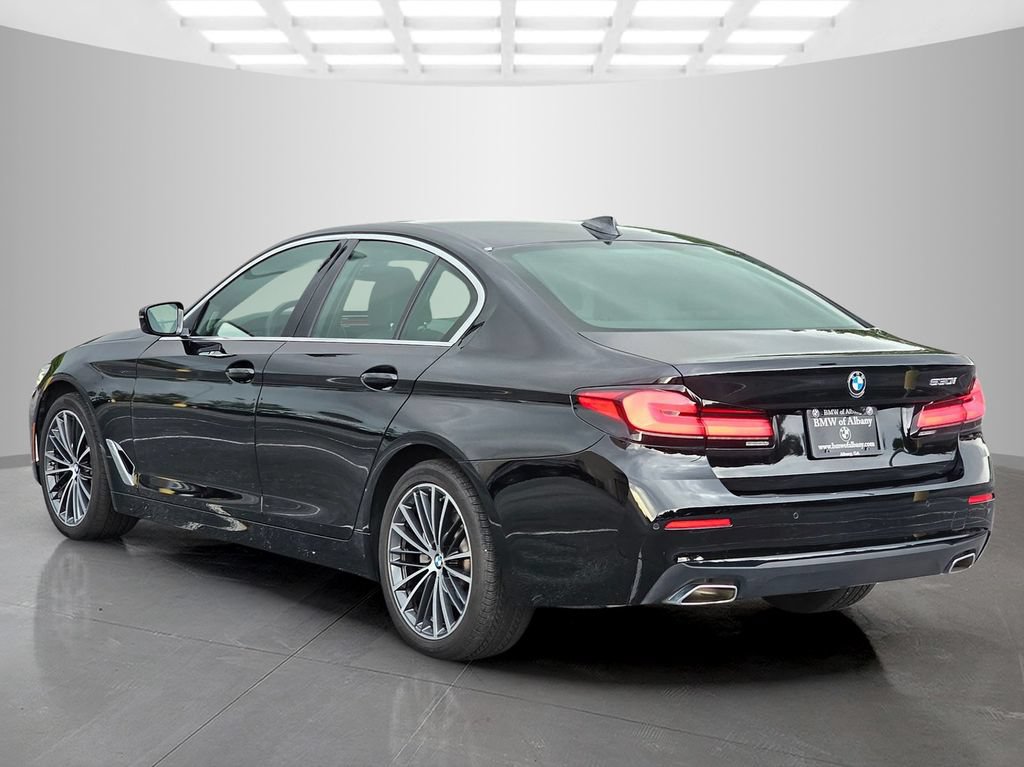 Used 2023 BMW 530i w/ Premium Package RWD image 4