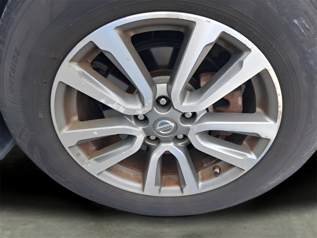 Used 2013 Nissan Pathfinder SL w/ Cargo Pkg image 13