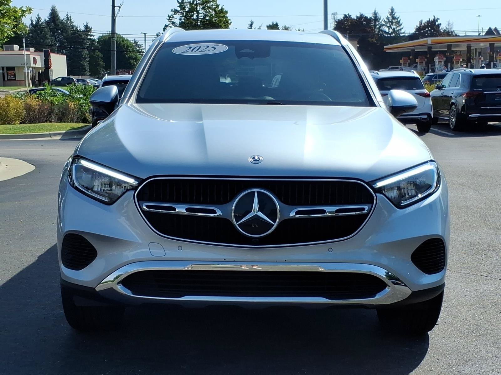 Certified 2025 Mercedes-Benz GLC 350e 4MATIC image 9