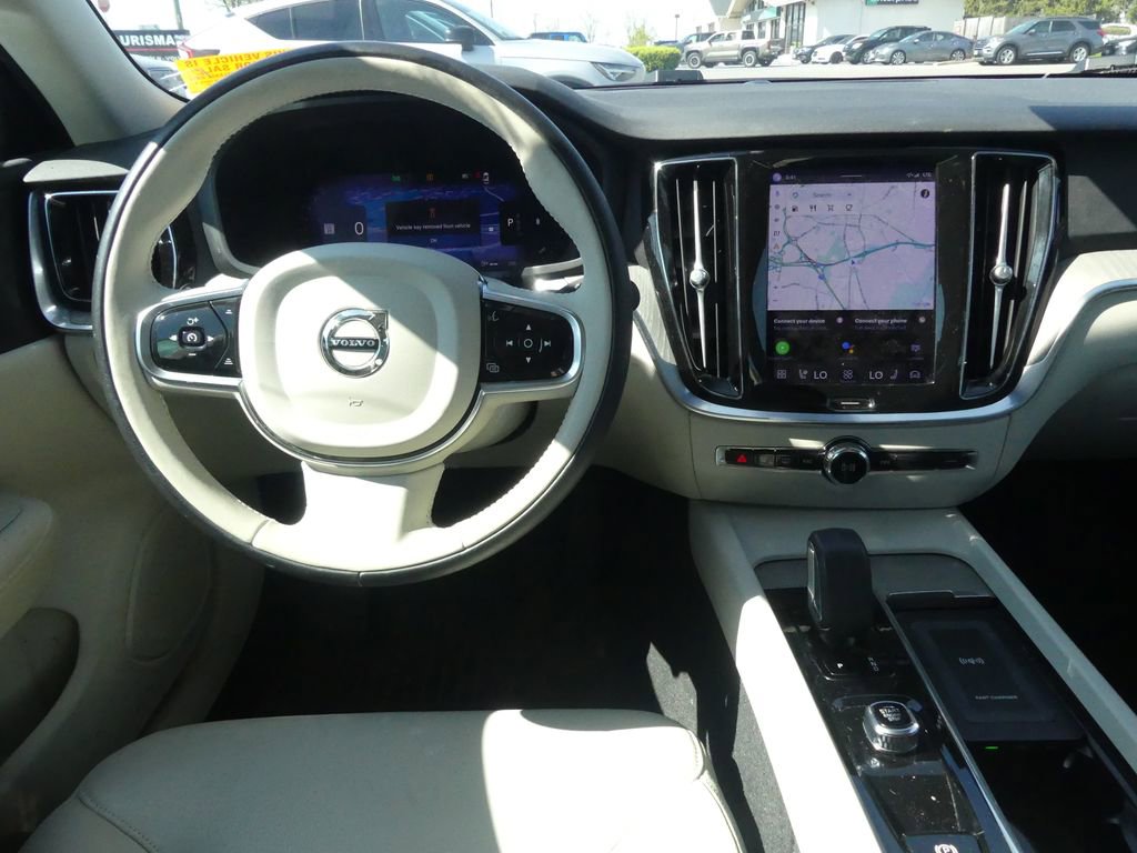 Used 2024 Volvo S60 B5 Plus w/ Climate Package image 2
