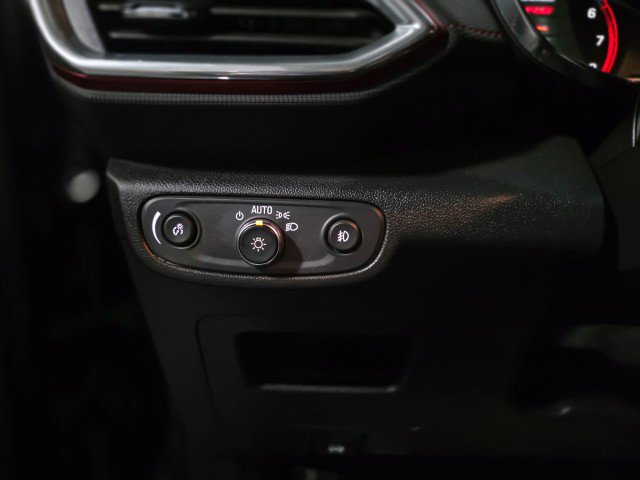 Used 2021 Chevrolet TrailBlazer RS w/ Convenience Package AWD/4WD image 27