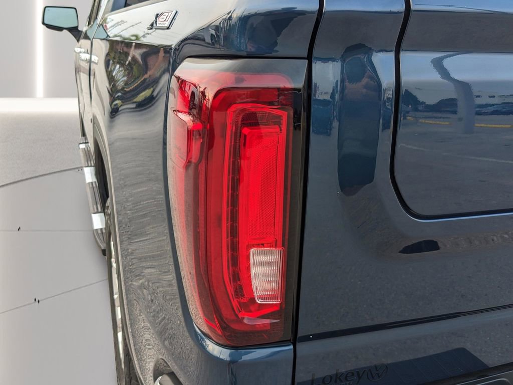 Used 2021 GMC Sierra 1500 SLT w/ SLT Premium Plus Package image 11