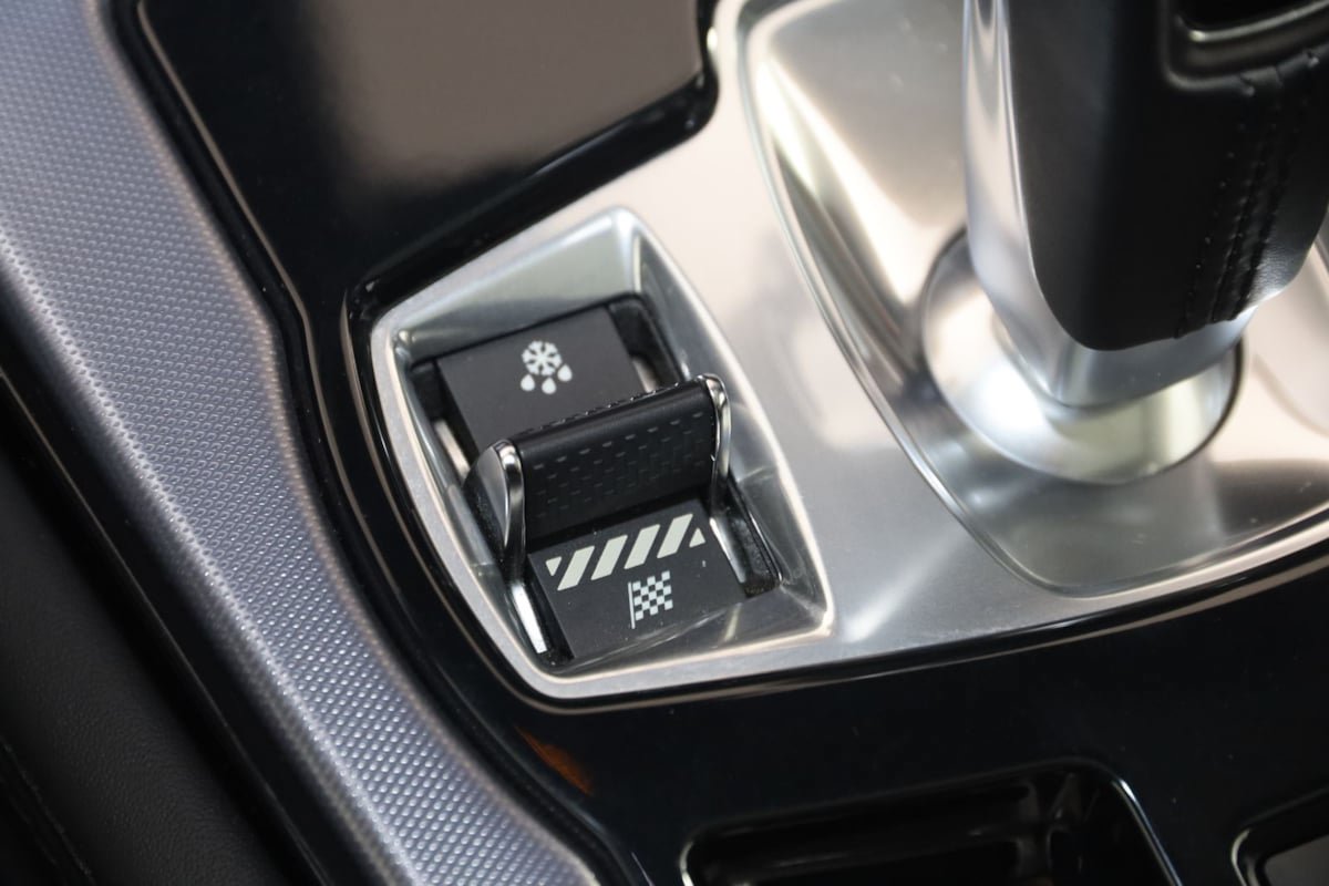 Used 2021 Jaguar F-TYPE Coupe RWD image 37