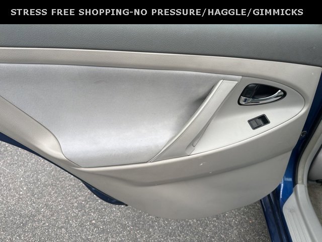 Used 2009 Toyota Camry LE image 11