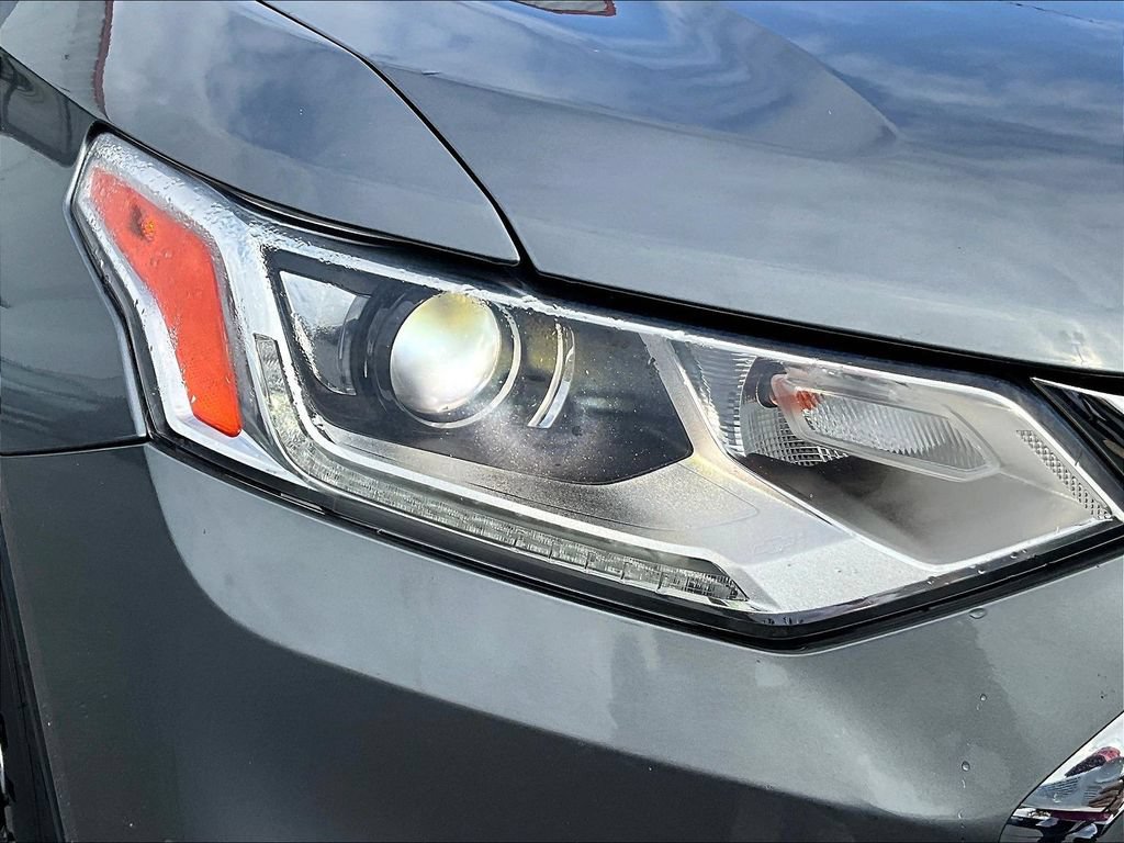 Used 2020 Chevrolet Traverse LT AWD/4WD image 33
