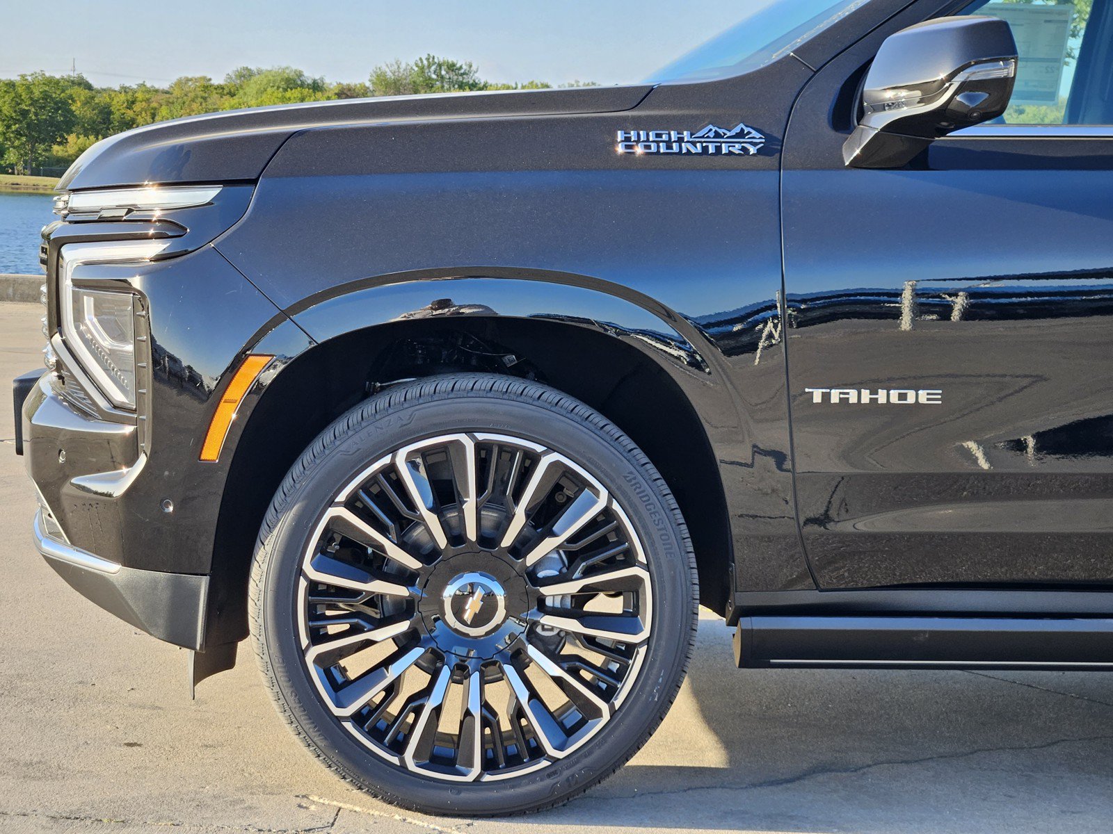 New 2026 Chevrolet Tahoe High Country AWD/4WD image 6