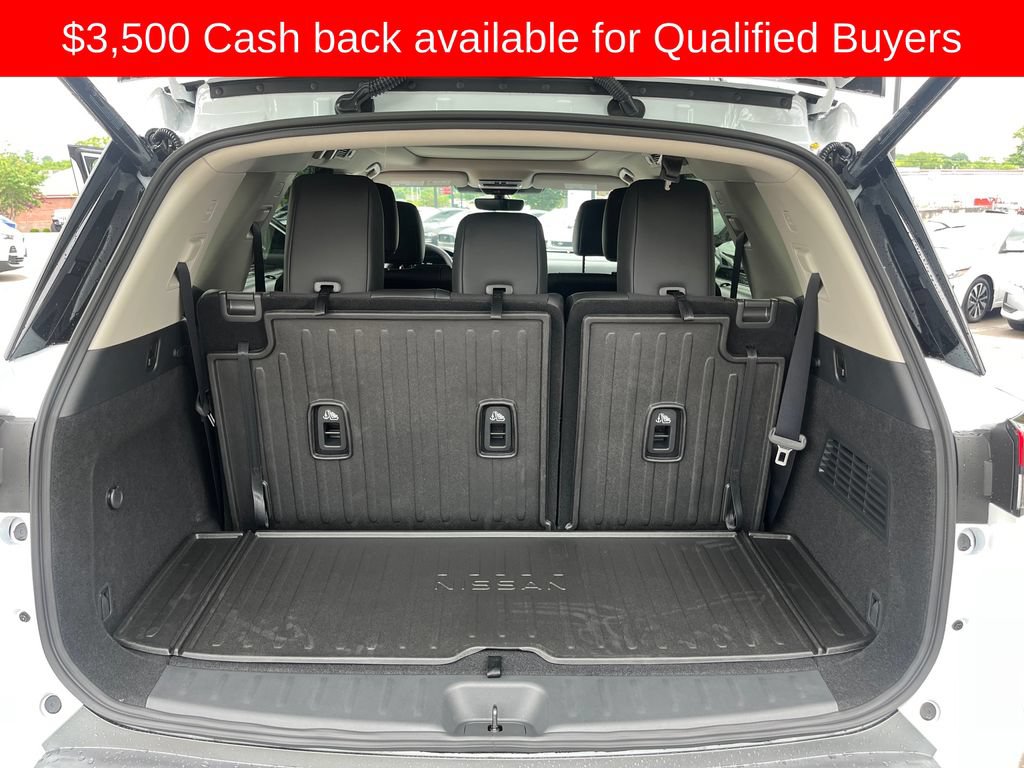 New 2026 Nissan Pathfinder Platinum w/ Cargo Package FWD image 23