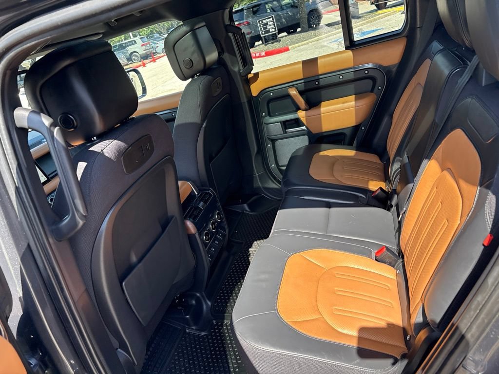 Used 2021 Land Rover Defender 110 X AWD/4WD image 22