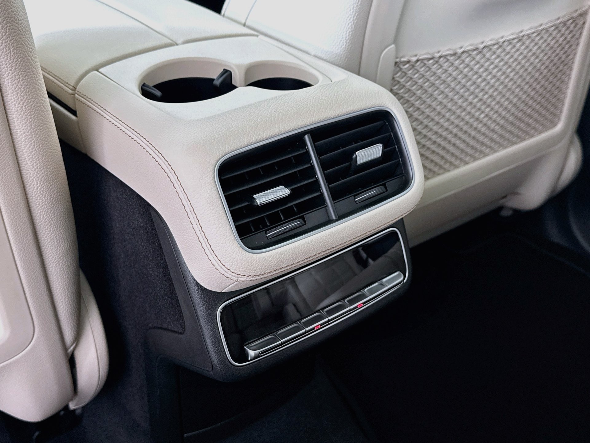 New 2027 Mercedes-Benz GLS 450 4MATIC image 28