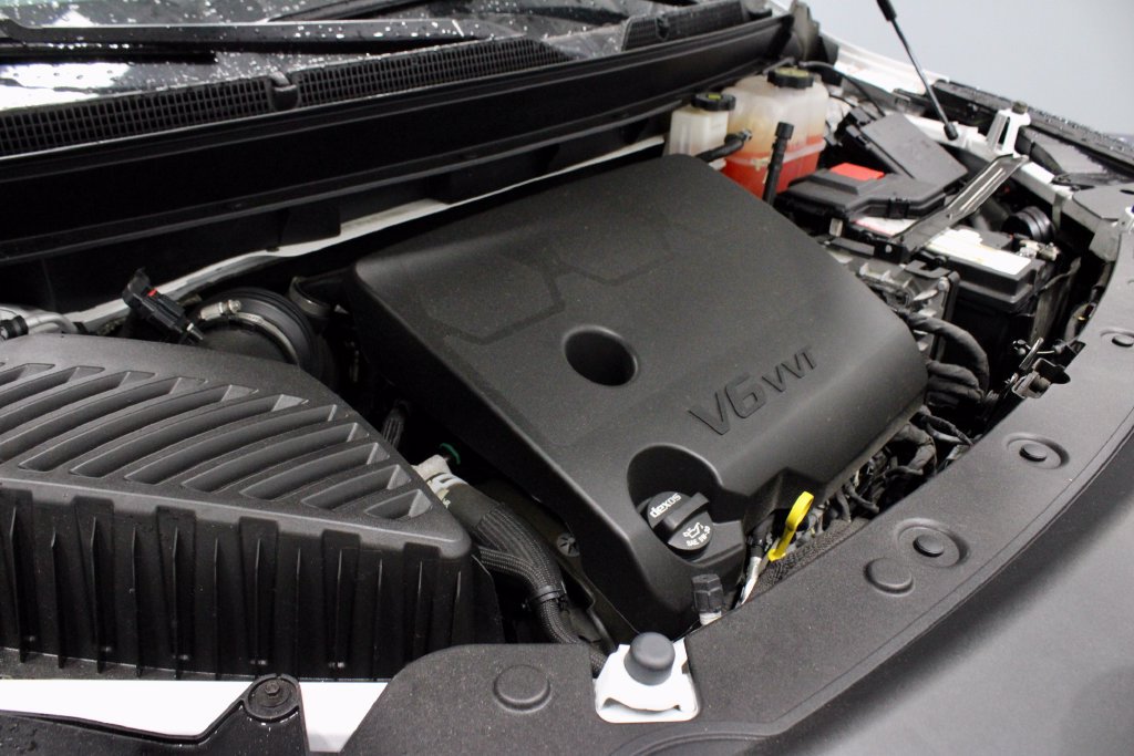 Used 2024 Buick Enclave Premium AWD/4WD image 18