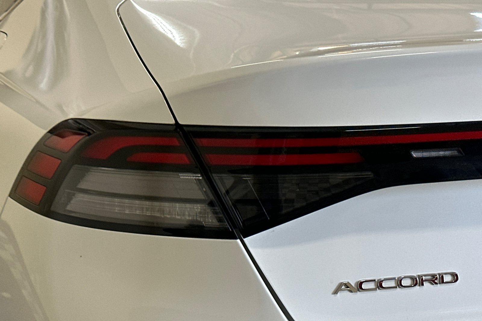 Used 2023 Honda Accord LX image 43