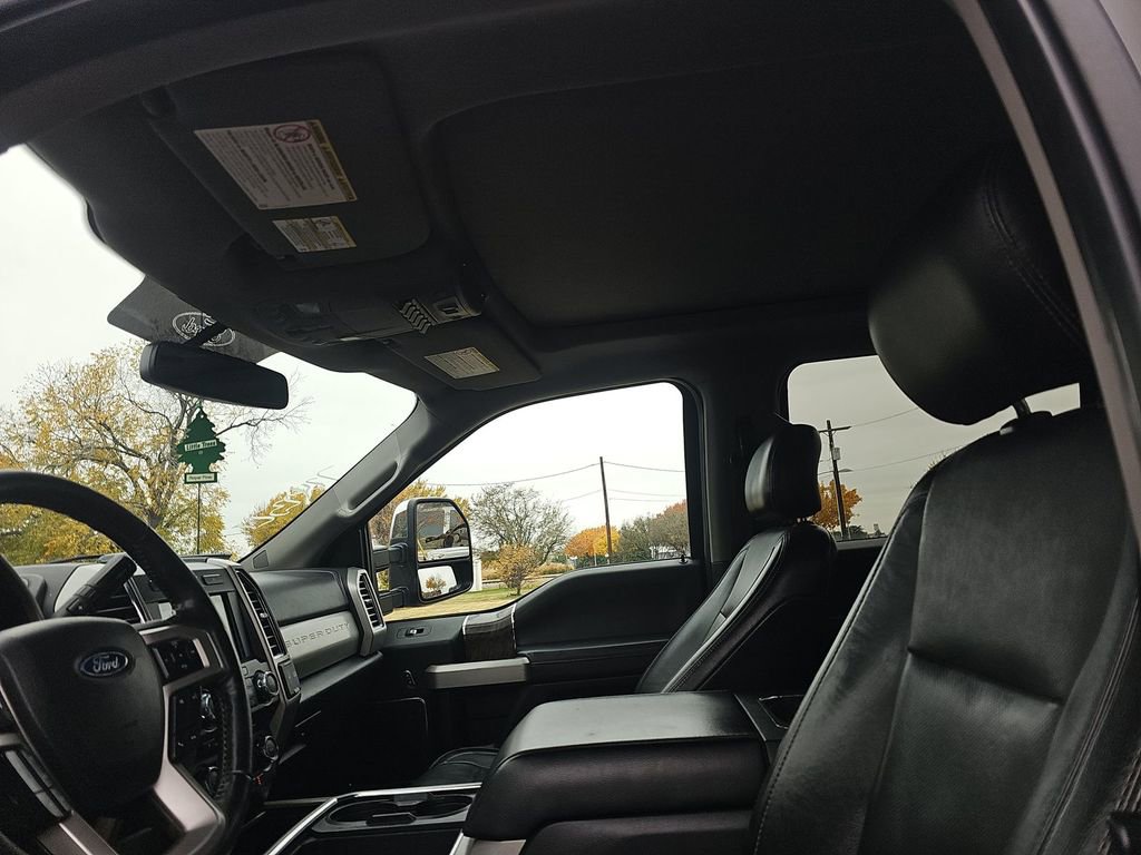 Used 2017 Ford F350 Lariat w/ Chrome Package image 9