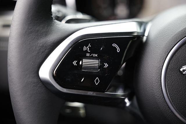 New 2024 Jaguar XF R-Dynamic SE AWD/4WD image 43