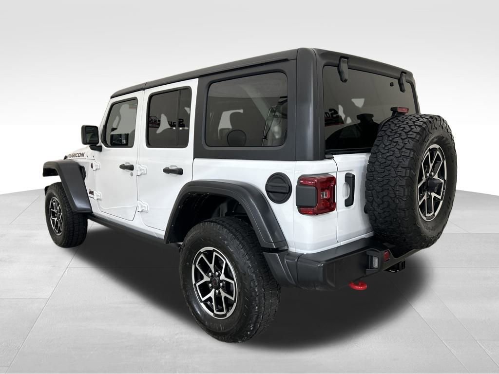 Used 2024 Jeep Wrangler Unlimited Rubicon image 3