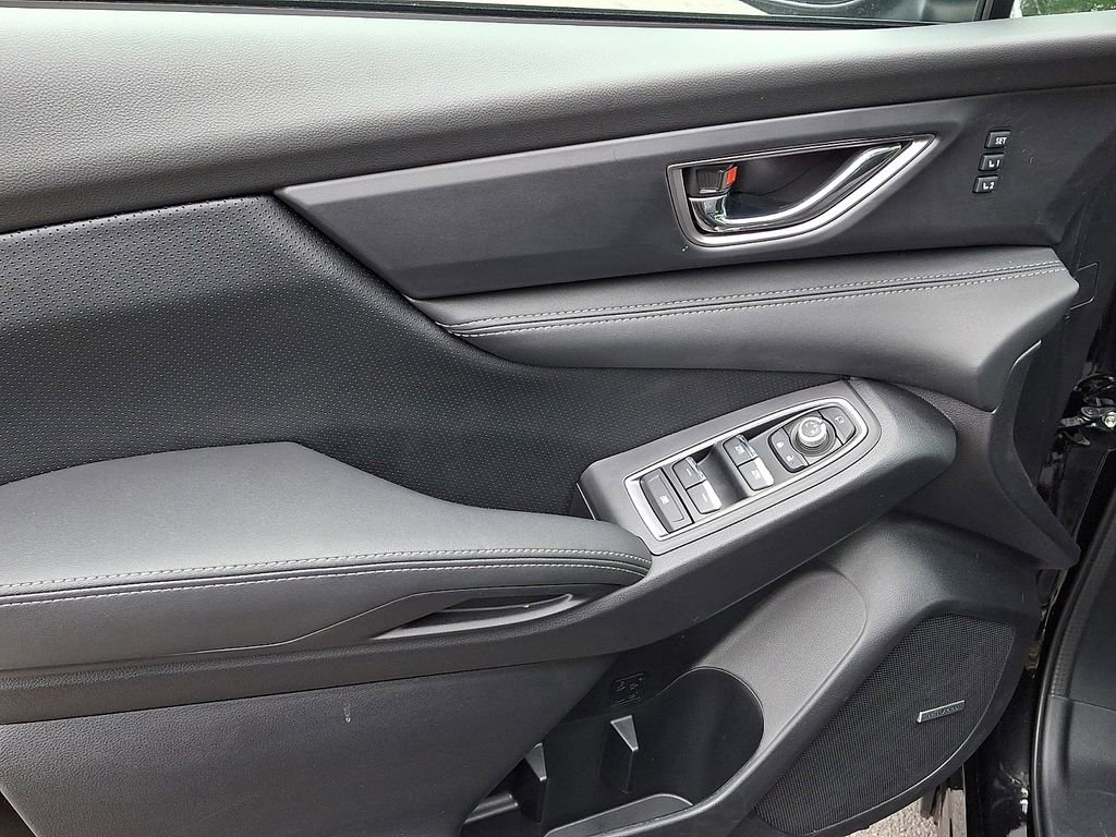 Used 2025 Subaru Ascent Limited AWD/4WD image 11