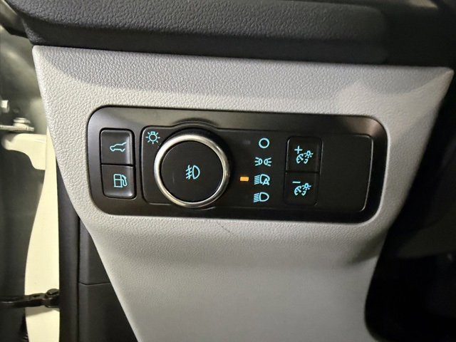 Used 2025 Ford Escape Platinum w/ Class II Trailer Tow Package image 21