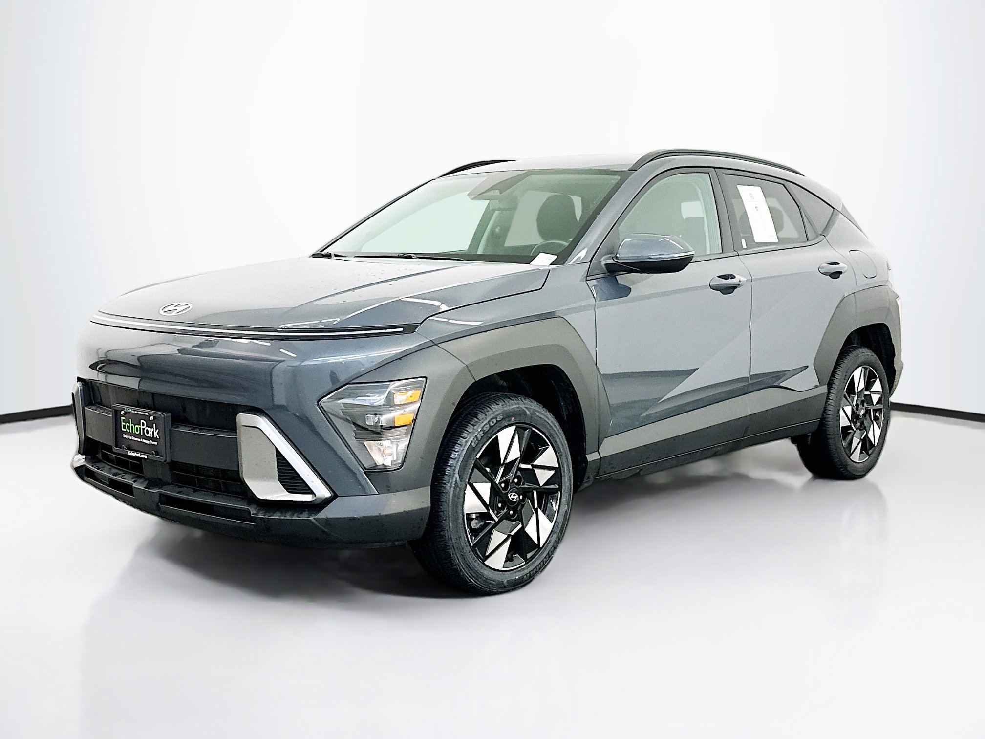 Used 2024 Hyundai Kona SEL image 3