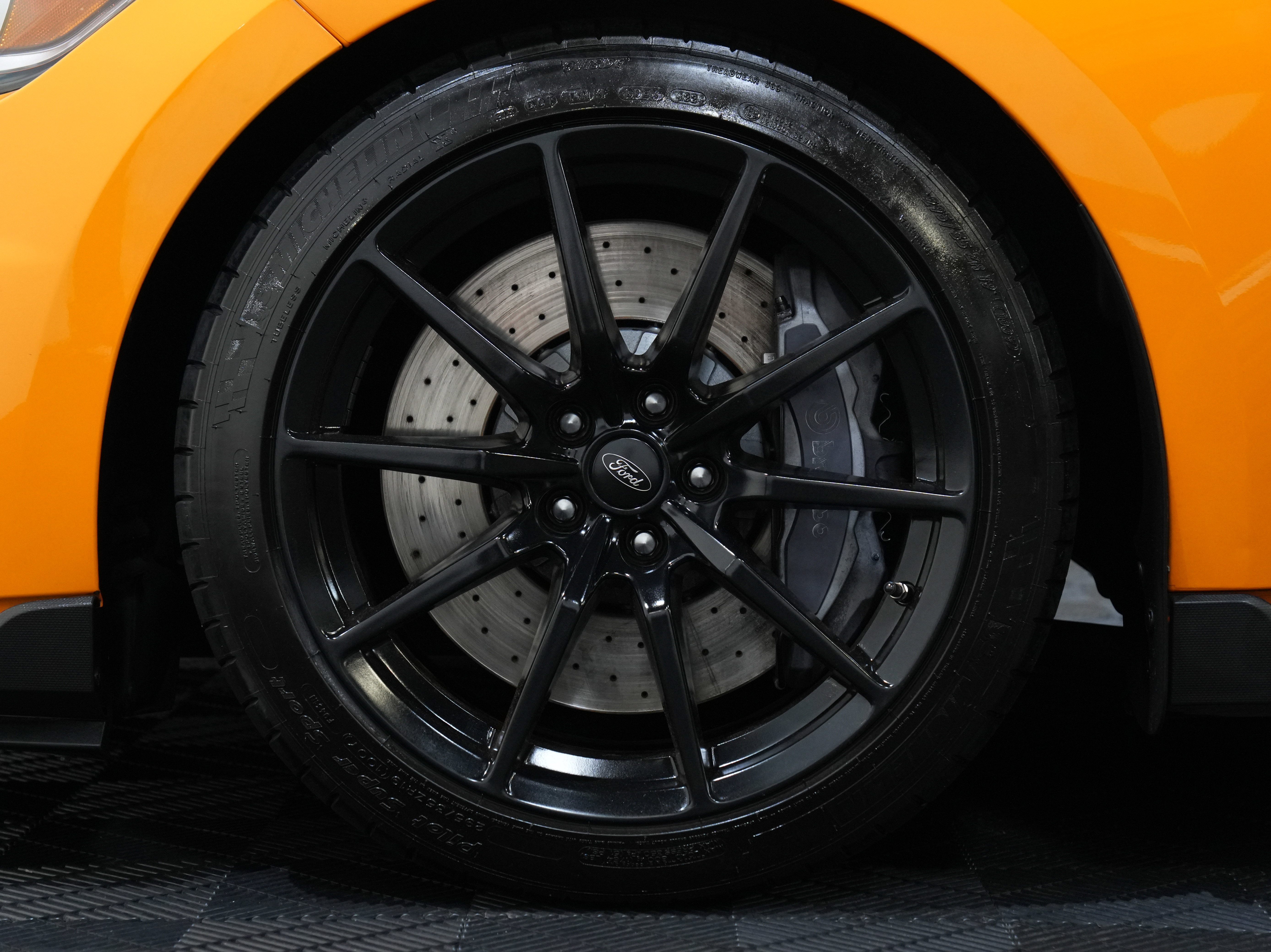 Used 2018 Ford Mustang Shelby GT350 image 51