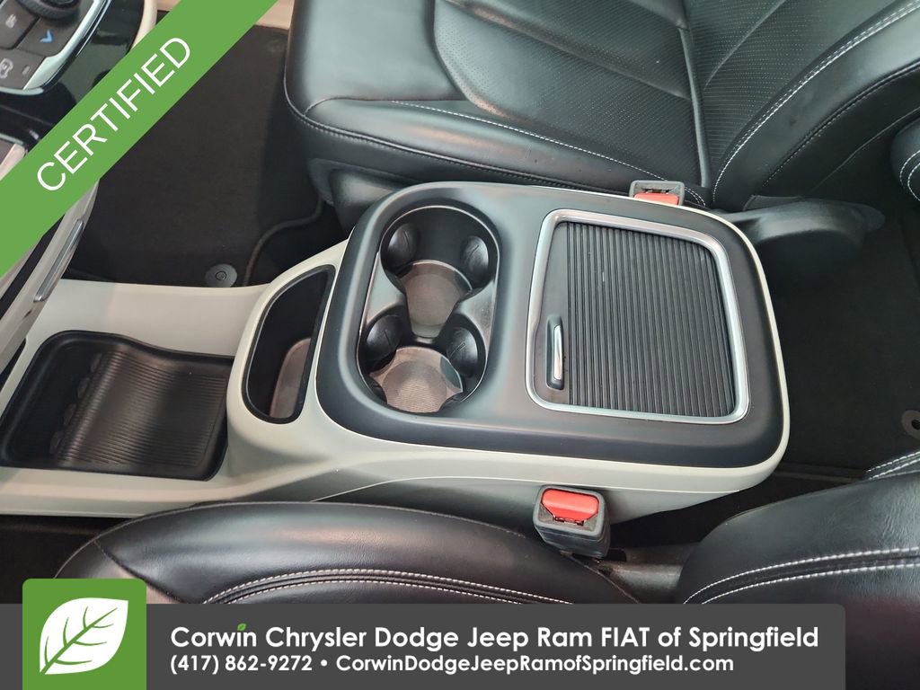 Certified 2023 Chrysler Pacifica Touring-L image 29
