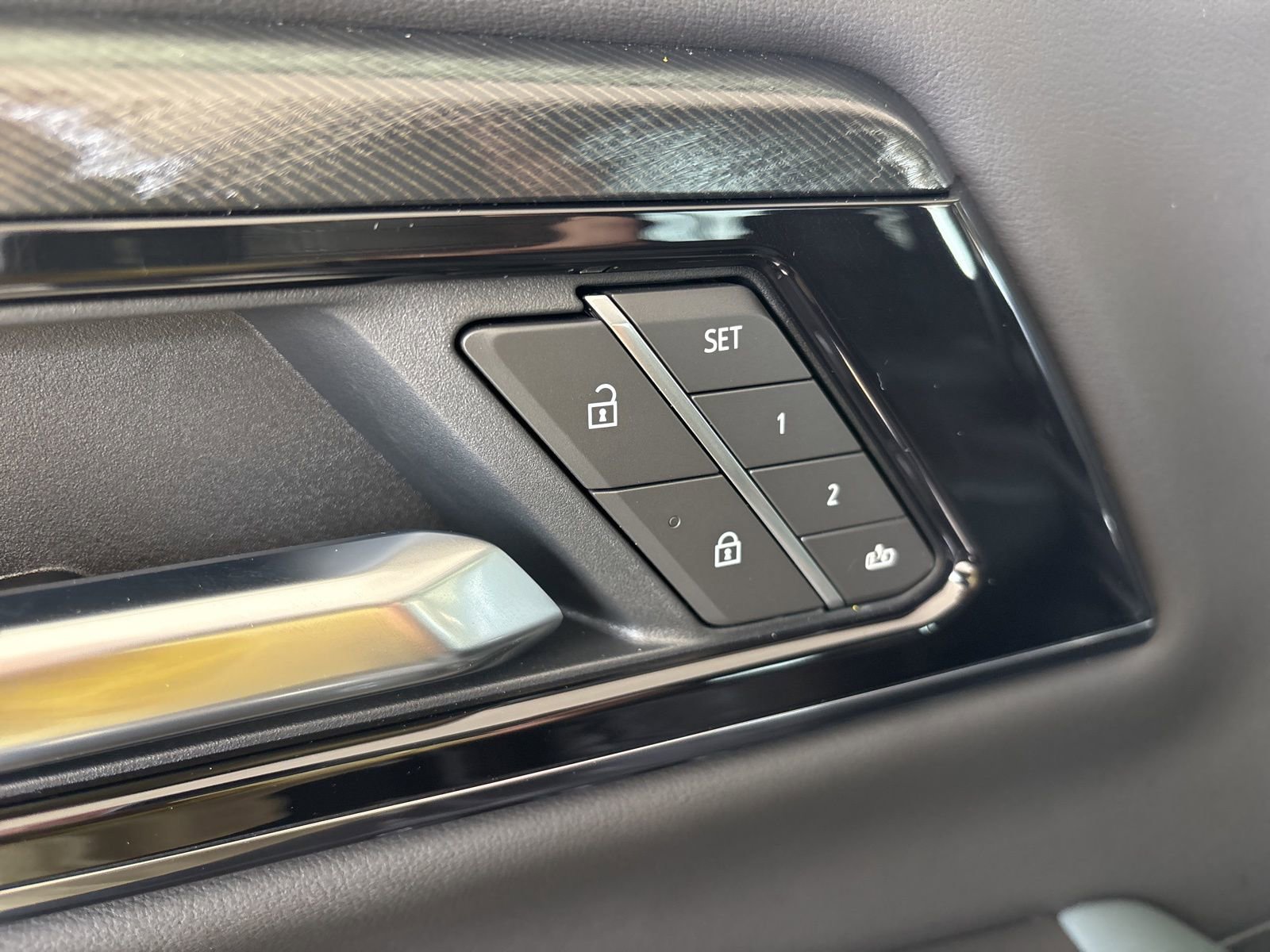 New 2026 GMC Yukon AT4 w/ LPO, Floor Liner Package image 12