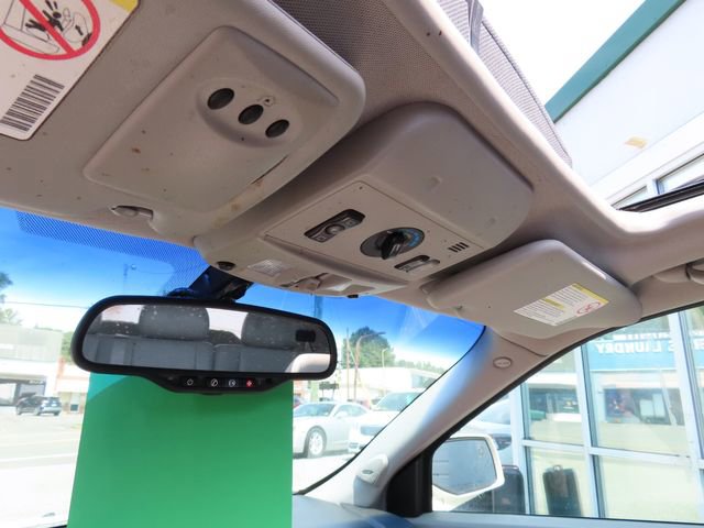 Used 2005 Cadillac SRX w/ 7-Passenger Value Package image 28